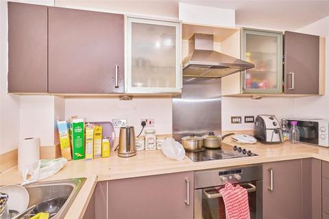 2 bedroom apartment for sale, Bath Road, Slough, Berkshire, SL1