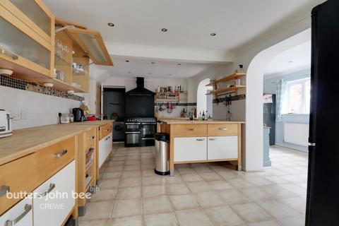17 Stanier Close, Crewe, CW1 5GP