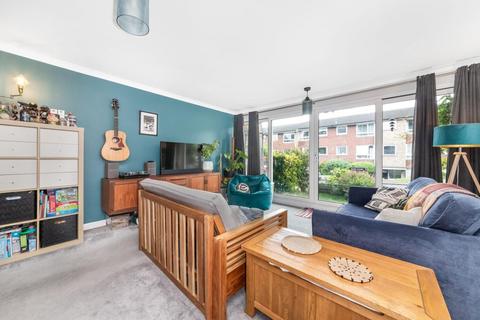 2 bedroom apartment for sale, Harrogate Court, Droitwich Close, London, SE26