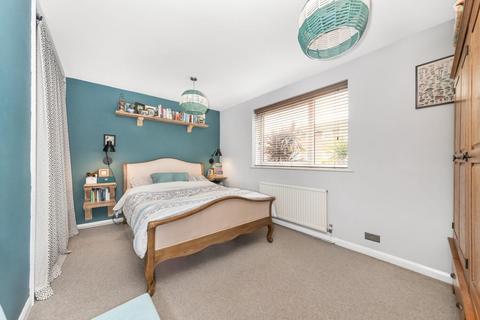 2 bedroom apartment for sale, Harrogate Court, Droitwich Close, London, SE26