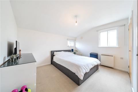 36 Carmichael Close, Ruislip, HA4 6LQ