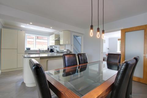 4 bedroom detached house for sale, Pinehurst Road, West Moors, Ferndown, BH22