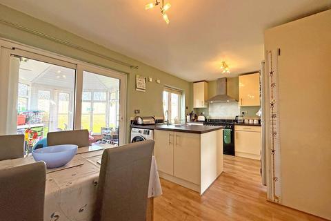 3 bedroom semi-detached house for sale, Priest Meadow, Fleckney, LE8 8TZ