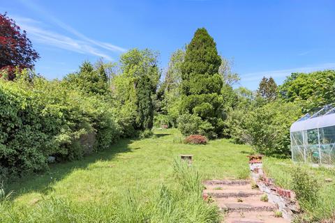 2 bedroom detached bungalow for sale, Chaldon Way, Coulsdon