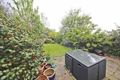 354 Field End Road, Ruislip, HA4 9PG