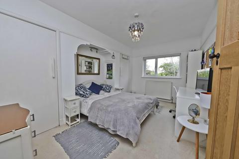 354 Field End Road, Ruislip, HA4 9PG