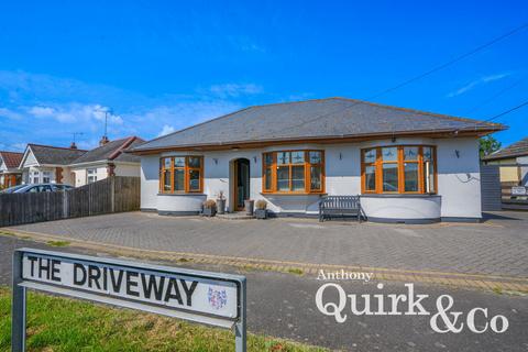 4 bedroom detached bungalow for sale, The Driveway, Canvey Island, SS8