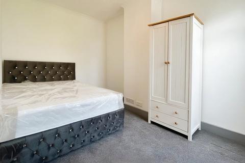 1 bedroom in a house share to rent, Castle Avenue, Rochester, Kent, ME1