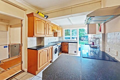 5 bedroom semi-detached house for sale, Village Way, Pinner HA5