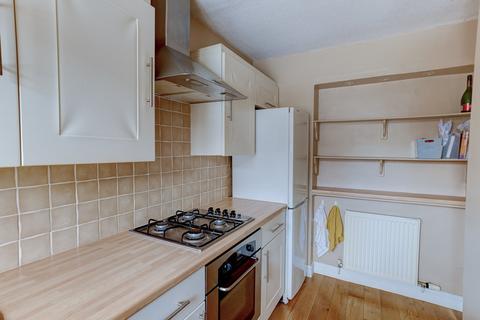 16 Mayfield Close, Catshill, Bromsgrove, B61 0NP
