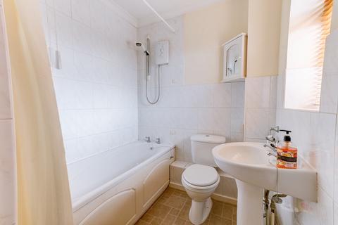 16 Mayfield Close, Catshill, Bromsgrove, B61 0NP