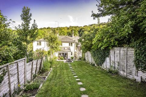 5, Underwood Cottages The Coombe, Streatley, Reading, RG8 9RA