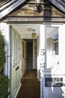 5, Underwood Cottages The Coombe, Streatley, Reading, RG8 9RA