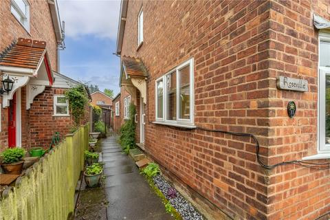 4 bedroom terraced house for sale, Oaken Lanes, Codsall, Wolverhampton, Staffordshire, WV8