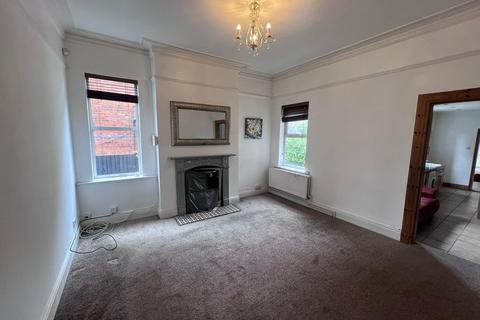 3 bedroom townhouse to rent, Stoke-on-Trent ST4