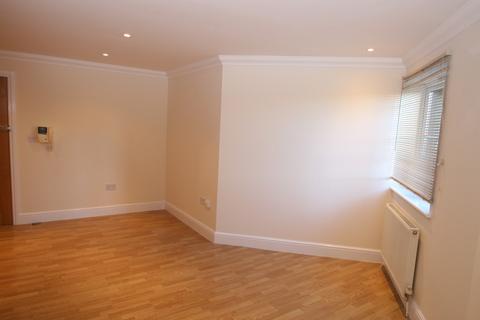 2 bedroom apartment to rent, Coppers Court, Southborough TN4