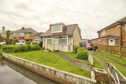 2 bedroom detached bungalow for sale, Hithermoor Road, Staines-upon-Thames, Surrey