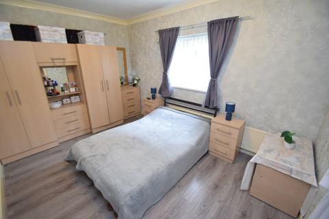 4 bedroom detached house for sale, Deanwood Walk, Bradford BD15