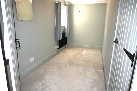 2 bedroom end of terrace house to rent, West Lane, Haworth BD22