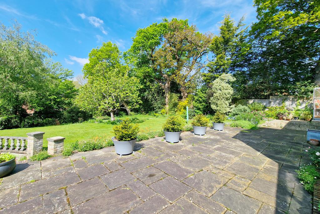 Oak Lodge Garden 4