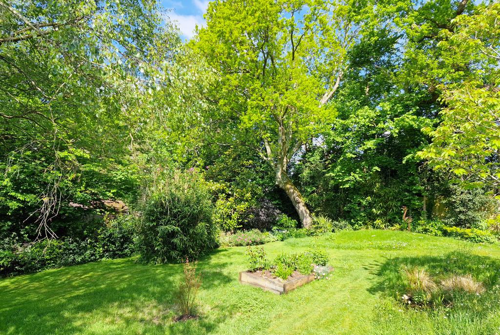 Oak Lodge Garden 5
