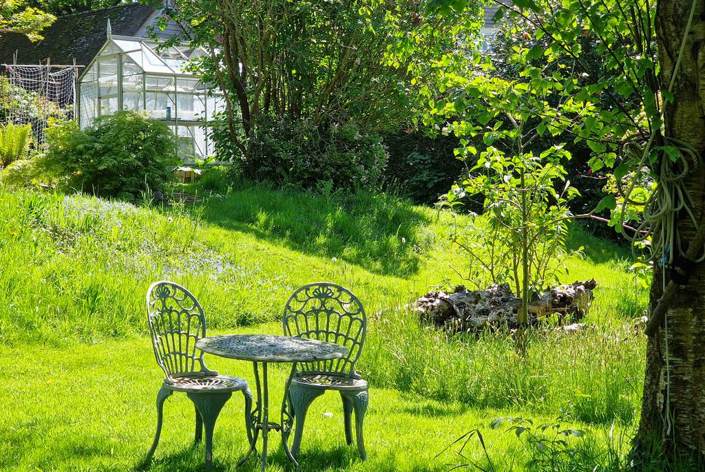 Oak Lodge Garden Atmos