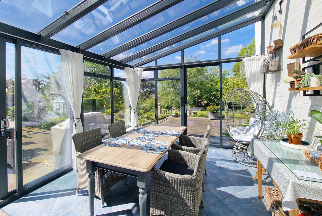 Oak Lodge Conservatory 1