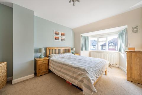 66 Culvers Avenue, Carshalton, SM5 2BL