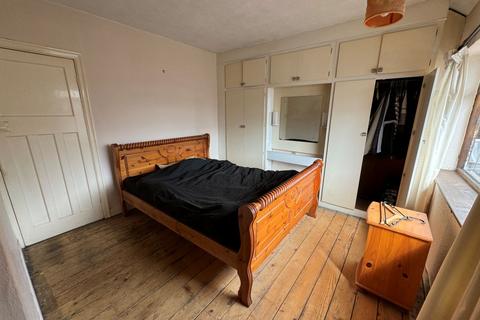 2 bedroom terraced house for sale, Bleatarn Road, Heaviley, Stockport