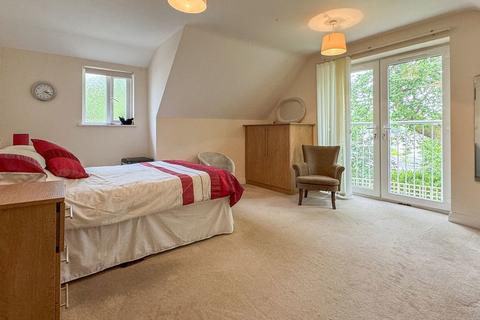 4 bedroom chalet for sale, Mill Hill Close, Whitecliff