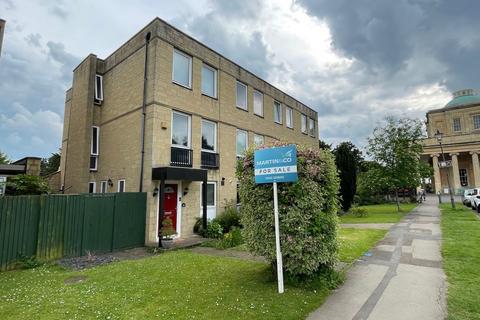 East Approach Drive, Cheltenham