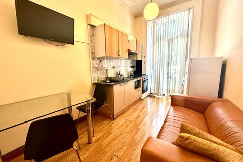 2 bedroom flat to rent, Inverness Terrace, London  W2