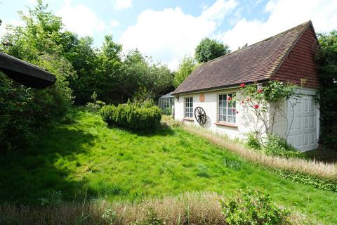 26 Warren Road, Orpington, BR6 6HY