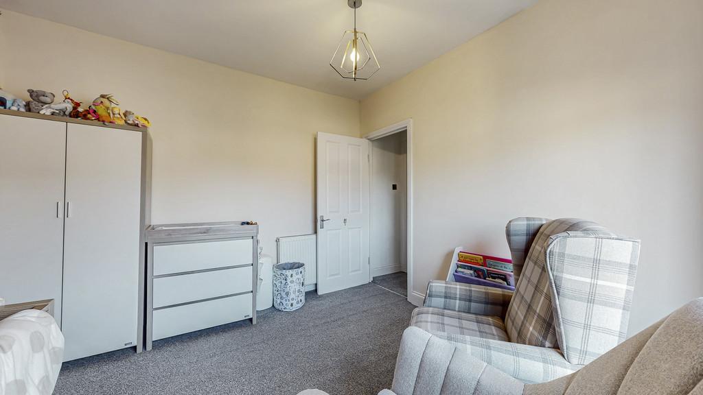 17-print-56 Glanderston Drive 28
