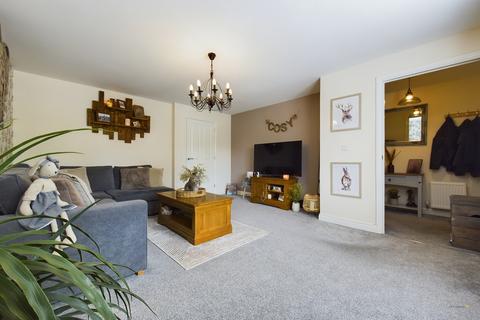 83 Sorrel Close, Uttoxeter, ST14 8UP