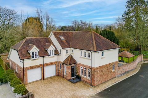 6 bedroom detached house for sale, The Fairway, Swindon SN3