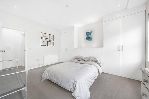 2 bedroom flat to rent, Battersea Park Road, Battersea, London, SW11