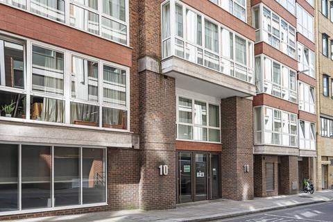 1 bedroom flat for sale, Hosier Lane, City, London, EC1A