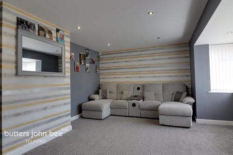 5 bedroom detached house for sale, Teagues Crescent, Telford