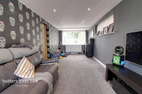 5 bedroom detached house for sale, Teagues Crescent, Telford