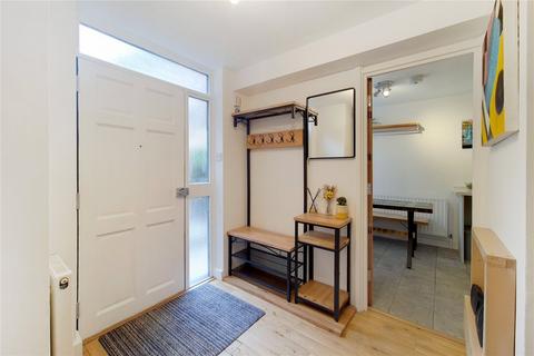 3 bedroom mews to rent, Mutton Place, Kentish Town, London