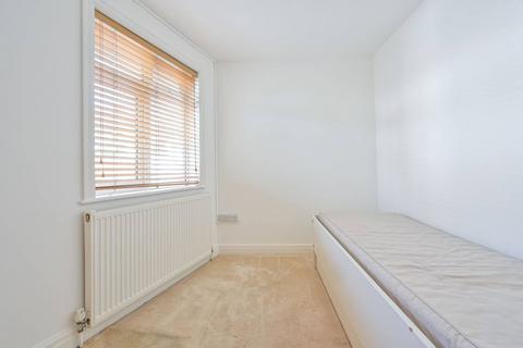 2 bedroom flat to rent, Burney Avenue, Surbiton, KT5