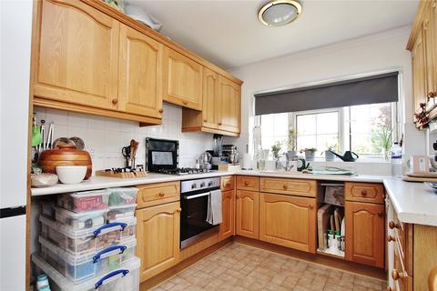 22 Broad Street, West End, Woking, GU24 9NL