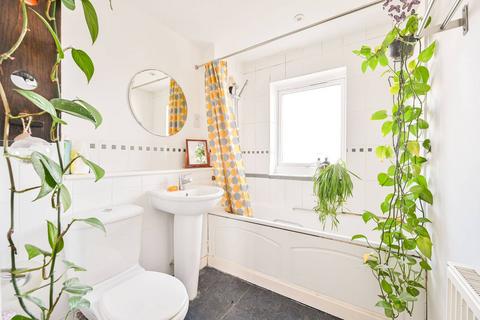 Flat 7, 3 Calypso Crescent, London, SE15 6FP