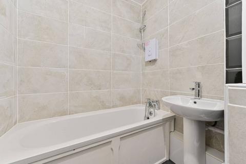 2 bedroom flat for sale, Hodister Close, Camberwell, London, SE5