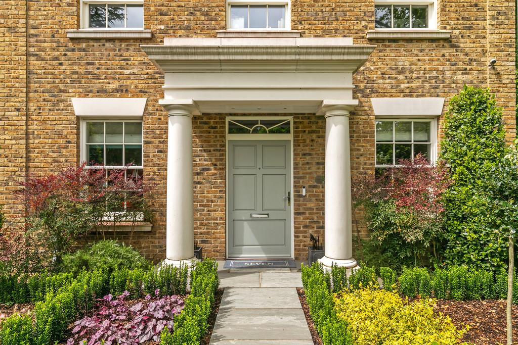 Belgarum - 7 William Place, 49 Chilbolton Avenue S