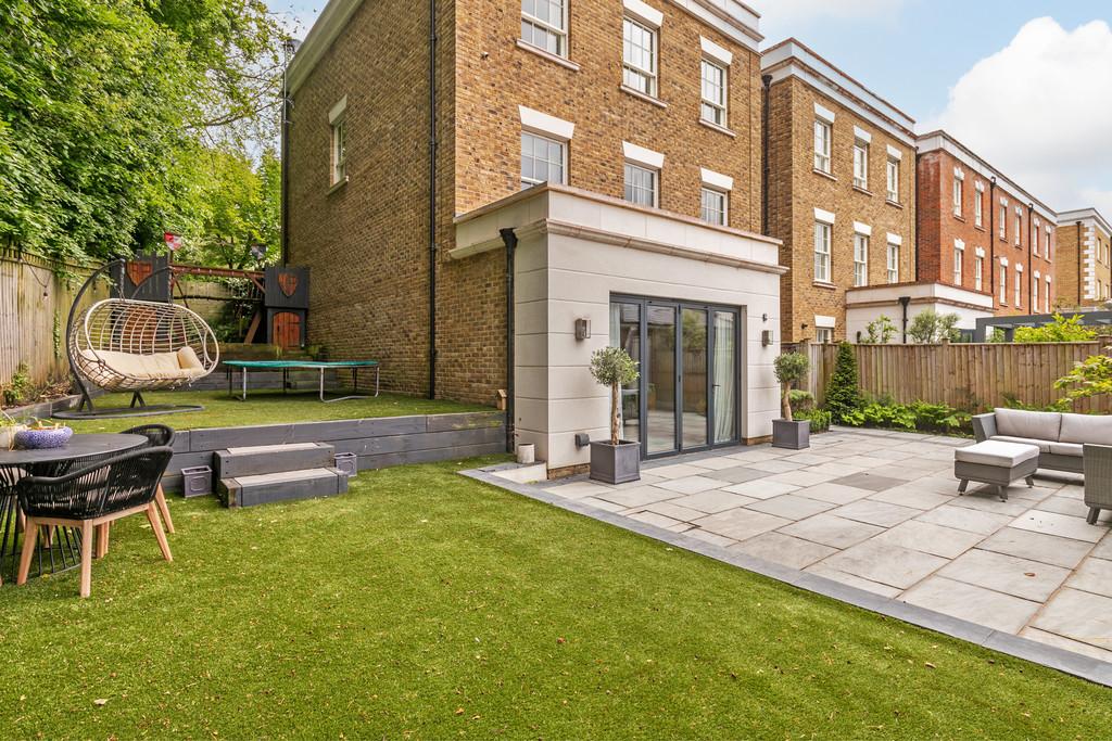 Belgarum - 7 William Place, 49 Chilbolton Avenue S