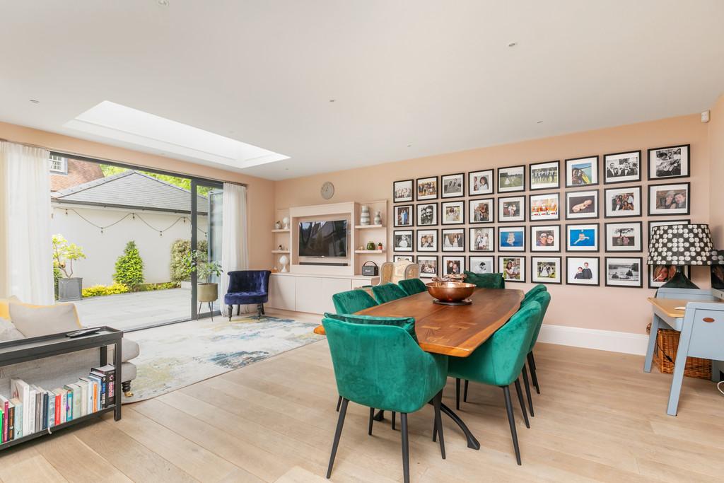 Belgarum - 7 William Place, 49 Chilbolton Avenue S