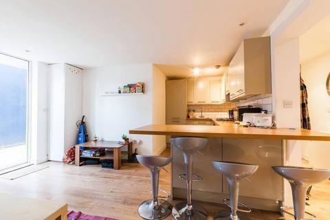 3 bedroom flat to rent, St Leonards Street, Bow, London, E3