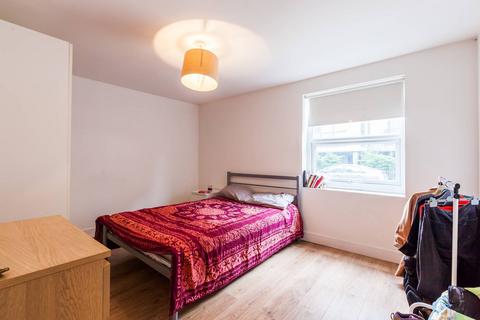 3 bedroom flat to rent, St Leonards Street, Bow, London, E3